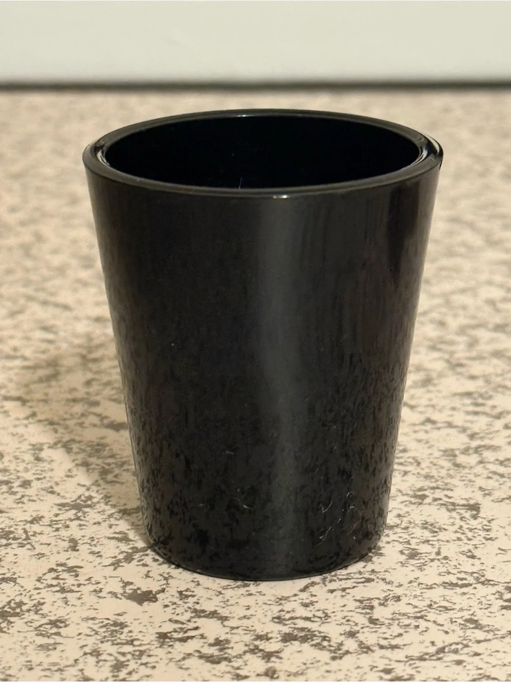 Black and Gold Ceramic Shot Glass-Screaming Eagles Airborne